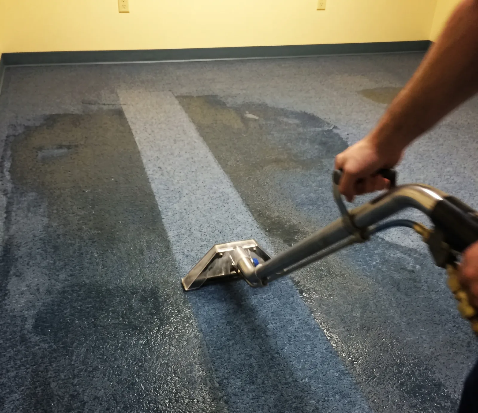 Emergency Water Extraction Time in Centennial, CO